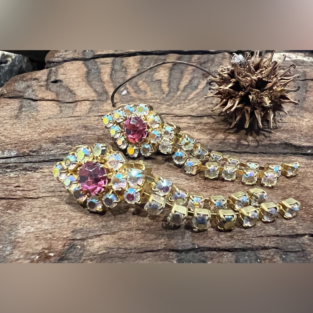 Chandelier Prong Earrings Fuchsia Austrian AB Crystals Faceted Gold tone Clip On
